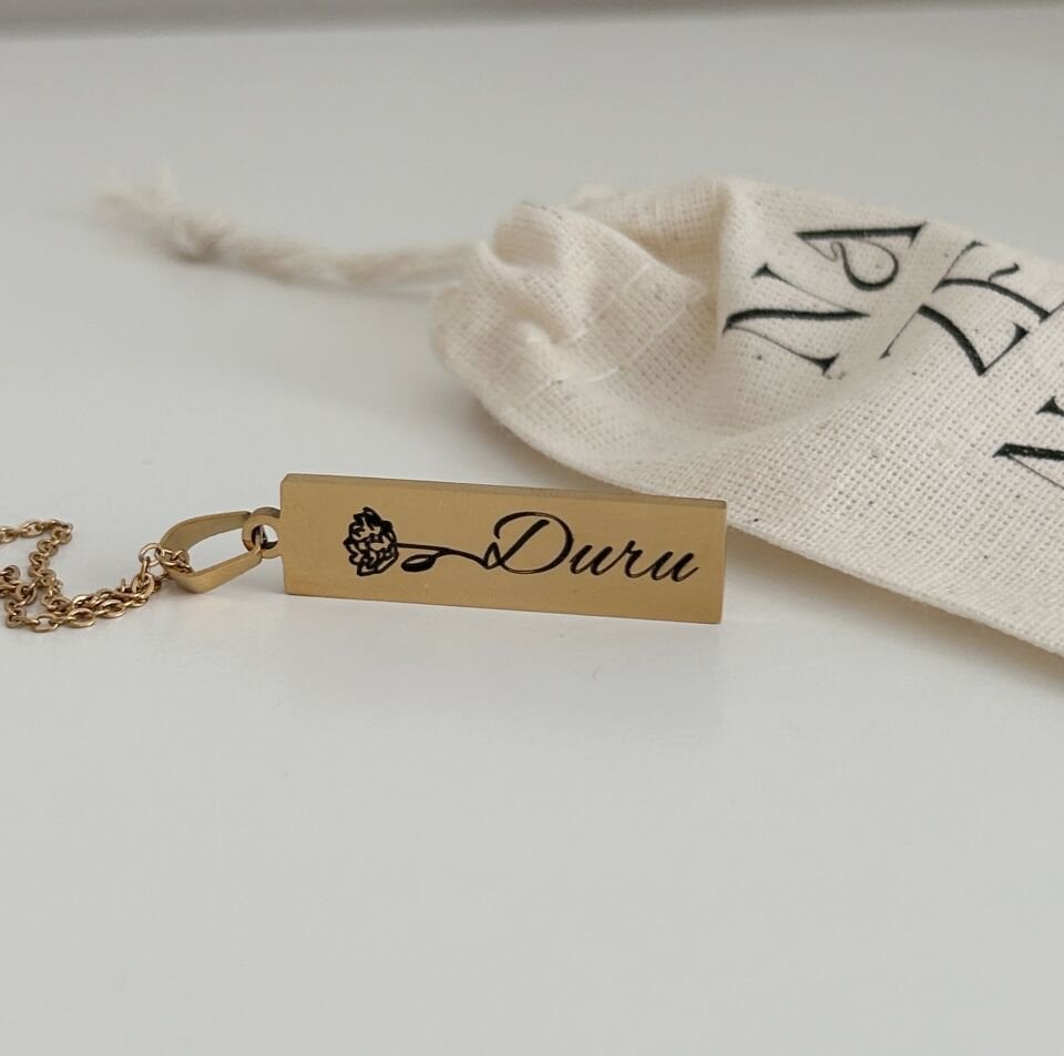 Çelik Doğum Ayı İsim Kolye