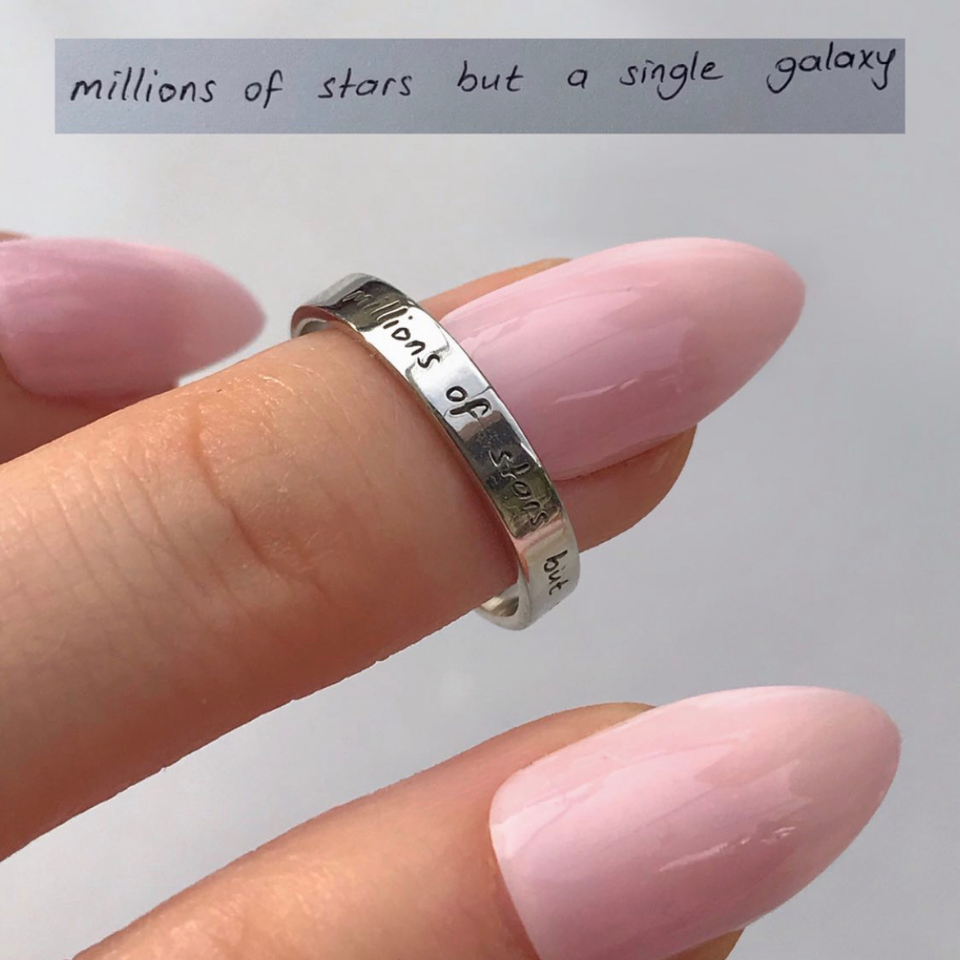 925 Ayar Gümüş İnce Dışa Kendin Yazdır Yüzük