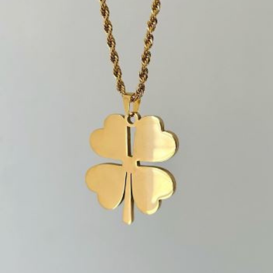 Çelik Yonca İsim Kolye